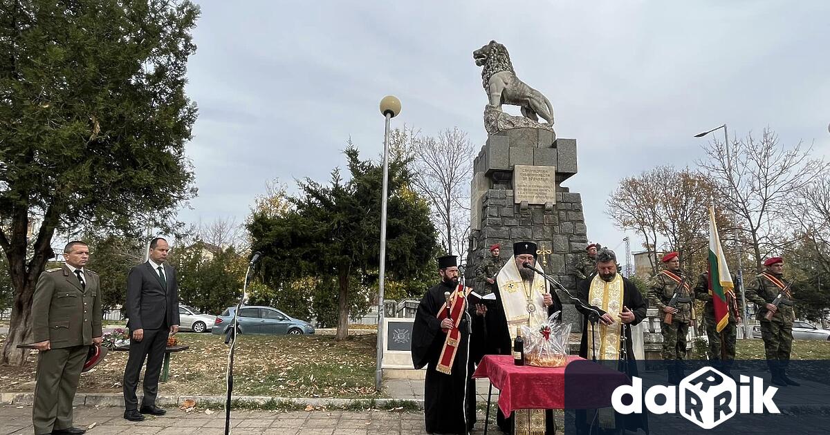 В деня на Архангелова задушница, във Враца почетоха паметта на