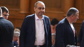 Кандидатът на Продължаваме промяната Росен Костурков успешно беше избран за