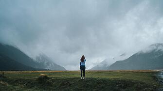 Облачността ще се задържи значителна но превалявания ще има само