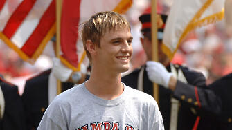 Арън Картър певец и някогашна тийнейджърска сензация почина на 34