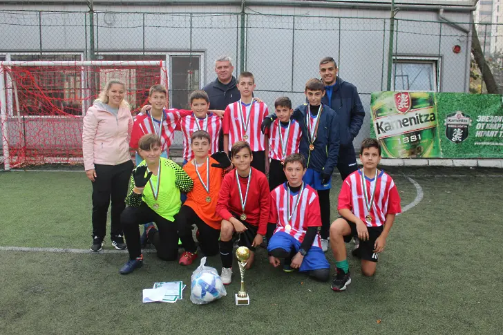Малки футболисти играха в Междуучилищна шампионска лига по футбол в „Северен“