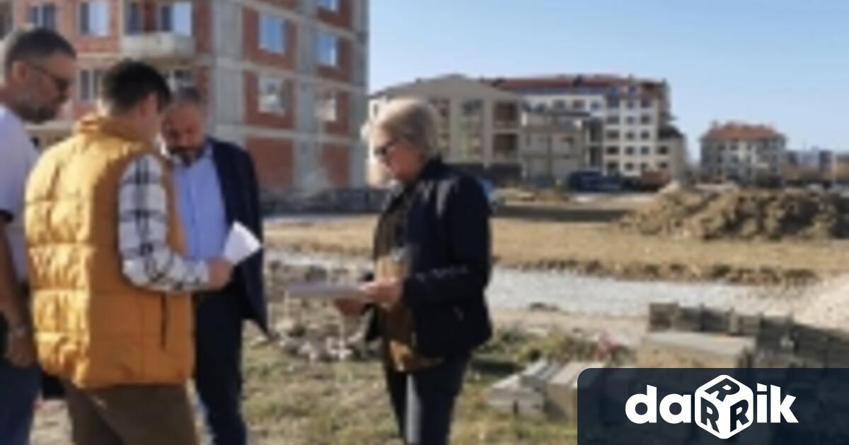 Проектната разработка е в обхват около 600 м2., като 400