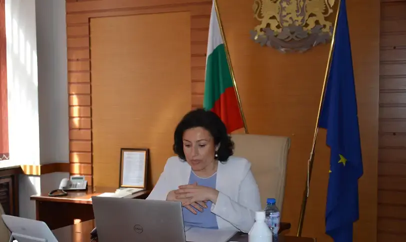 Десислава Танева и Мария Белова с парламентарно питане за НПВУ
