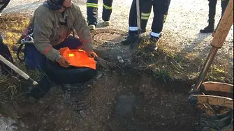 Заради инцидента с мъжа, който стоя 11 часа в тръба, проверяват дупките по Коматевско шосе