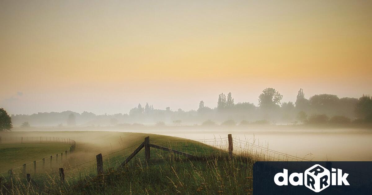 Облачността от север ще продължи да се разкъсва и намалява,