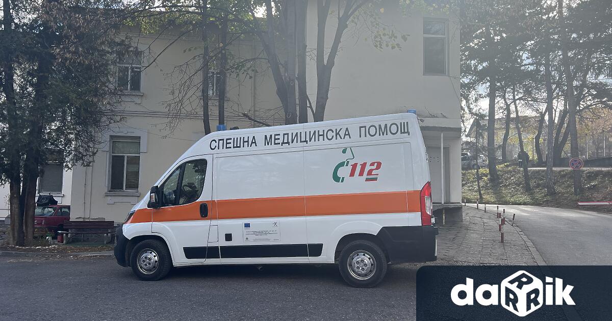 Вчера във входа на жилищен блок в Дупница е намерентрупът