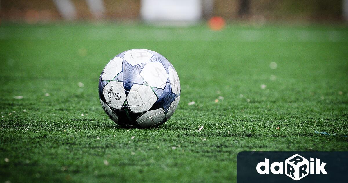 Мачът от Втора лига между отборите на Литекс и Етър