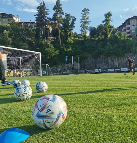 Благотворителен футболен турнир ще събира средства за младеж в инвалидна количка в Смолян