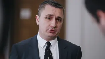 Александър Николов: Ще съдя министър Росен Христов