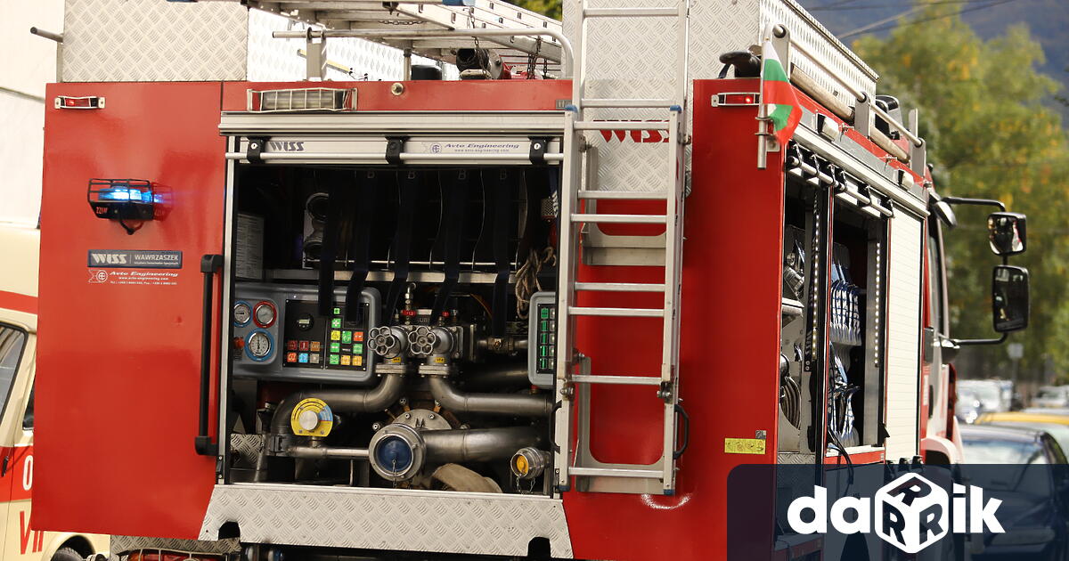 Пожар в къща е горял вчера на улица Зорница“ в