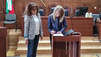 Даниела Колева Николова встъпи в длъжност като съдия в Окръжен