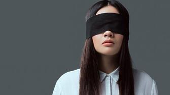 Идеята за концерт в напълно затъмнена зала е един различен