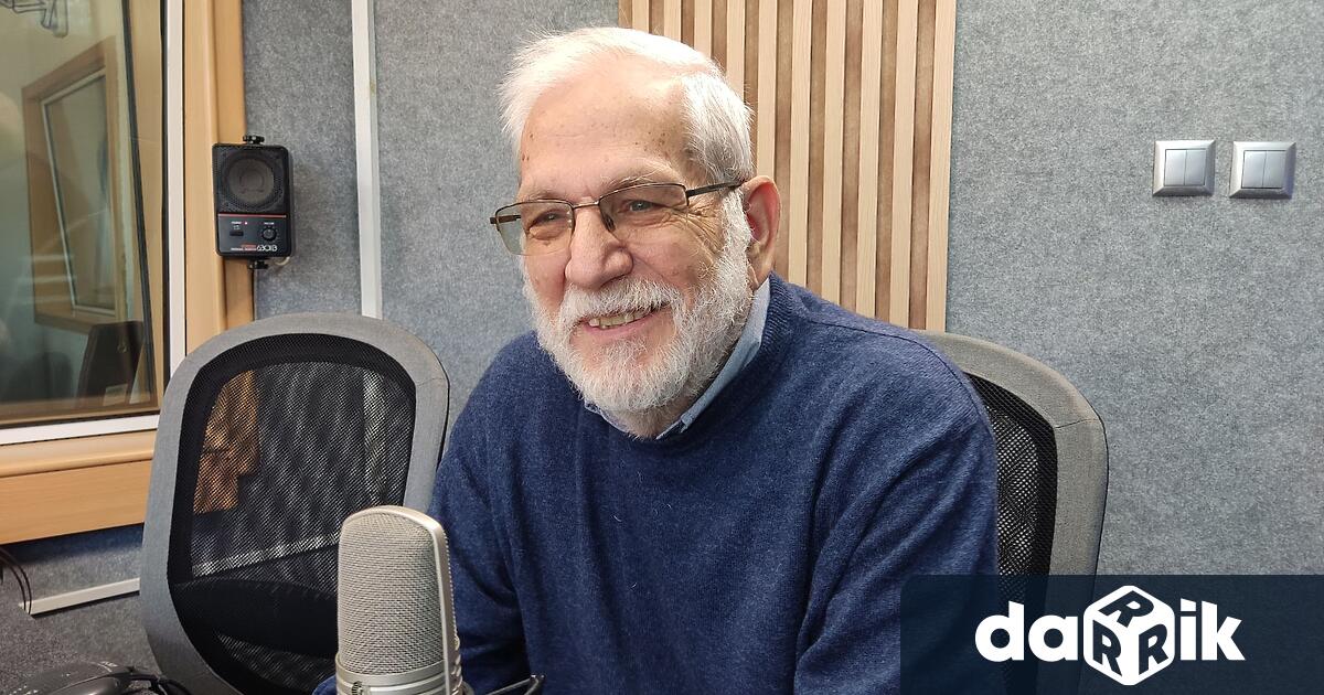 Разговорът започна с темата за мечтата за наука, прогрес и