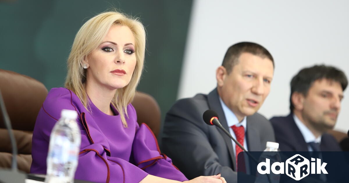 Прокуратурата е повдигнала обвинения срещу всичките13 лица, задържани вчера при