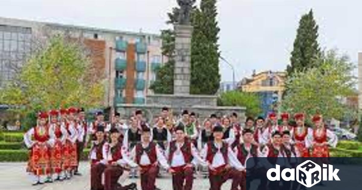 Концерт на Ансамбъла за народни песни и танци-Сливен ще се