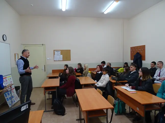 Първа лекция на съдия Бойчев в Английската гимназия