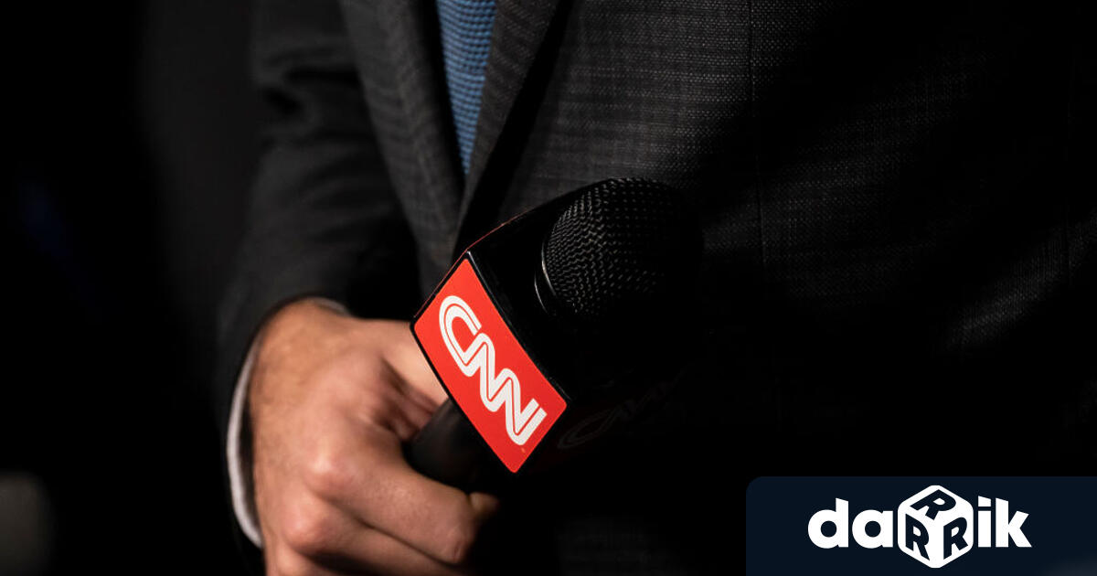 Американският информационен гигант Си Ен Ен поиска водещите му телевизионни