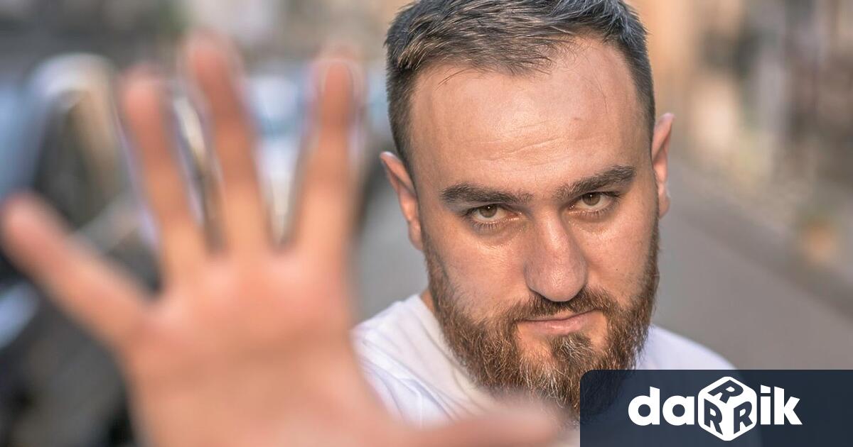 - Защо снимаш града?- Защото София е красива! Така започна