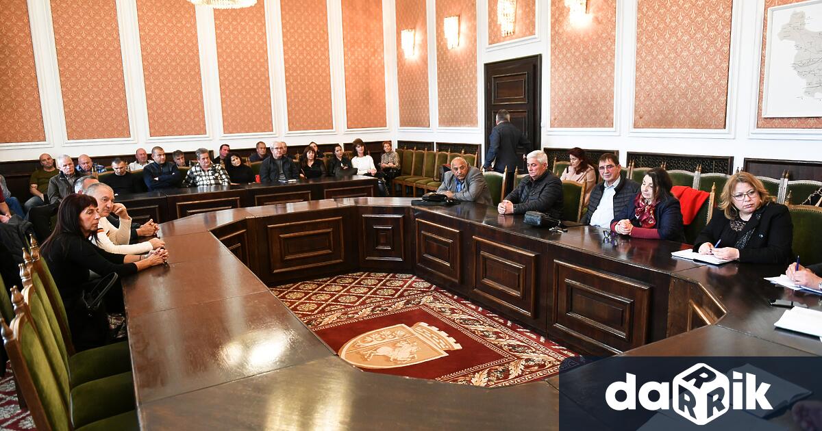 Директорите на ЮИДП инж. Димчо Радев и на ДГС –