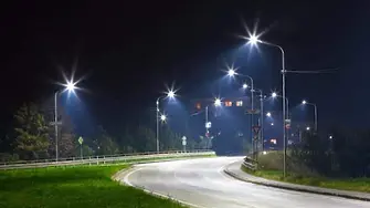 Започна модернизация на уличното осветление във Враца