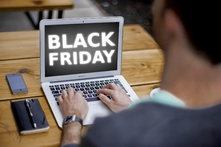 eMAG Black Friday 2022: Рекорди за събитието от посещения през мобилни устройства и картови плащания