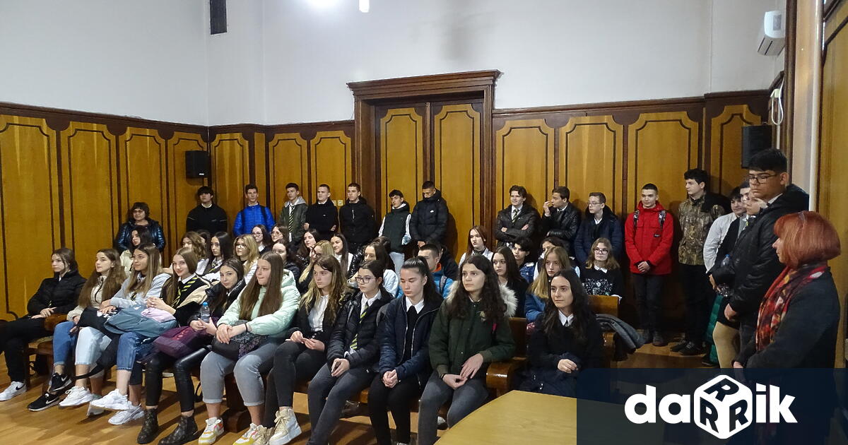 Инициативата е част от кампанията на Висшия съдебен съвет за