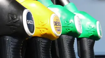 Енергийната комисия отложи гласуването за цените на горивата 