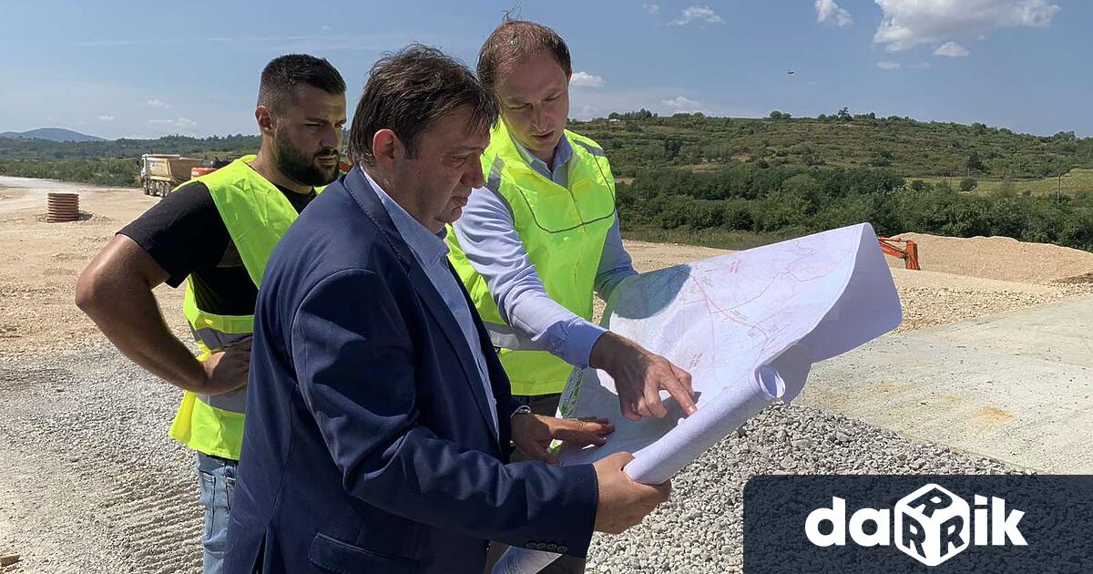 агистрала Европа“ представлява много проблеми и малко строителство. Започваме да