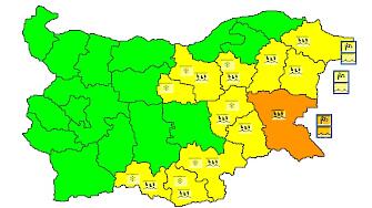 Жълт код за очаквани значителни валежи от дъжд е в