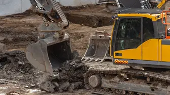 Двама работници загинаха при изкопни дейности в Перник