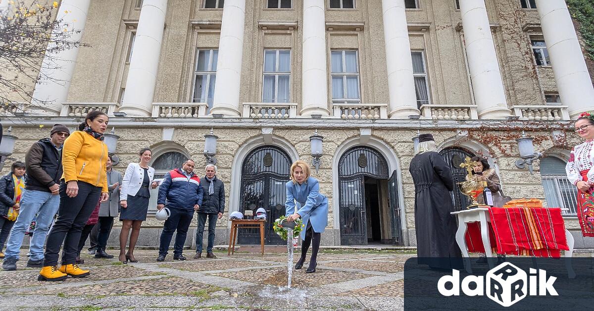Пред граждани, журналисти и заинтересовани лица в петък – 25