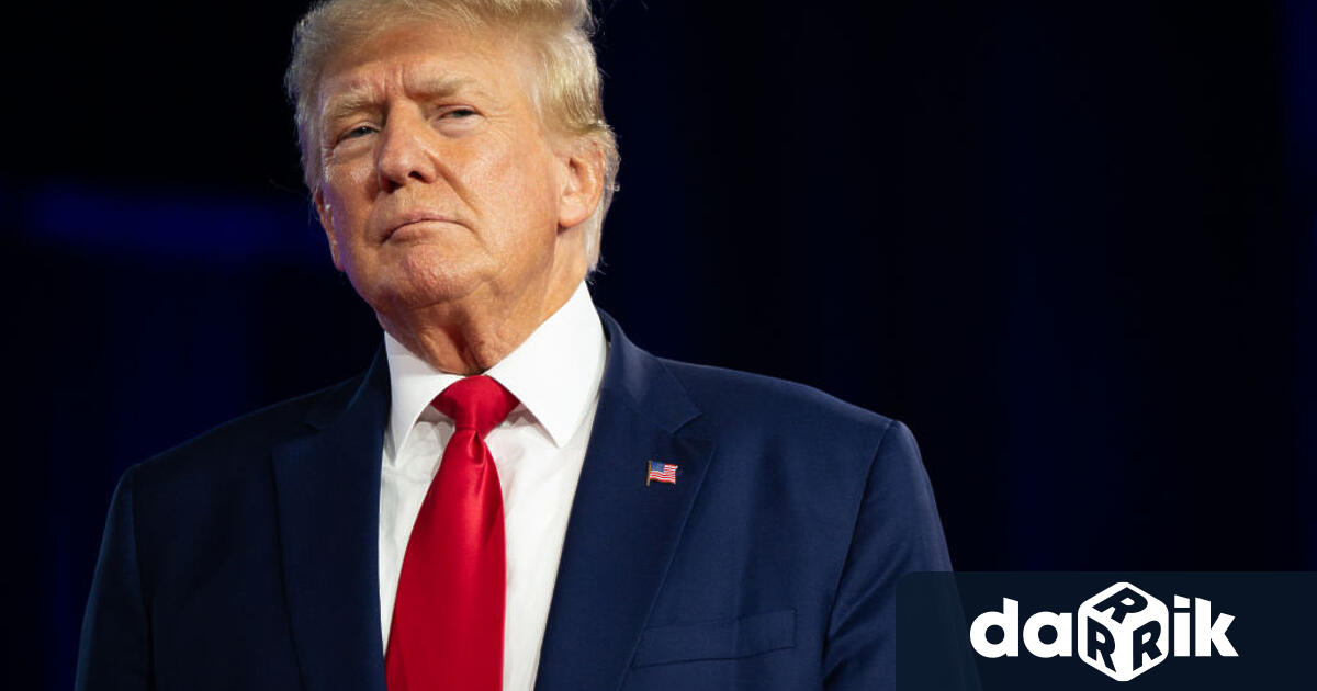 Журналистка, която твърди, че Доналд Тръмп я е изнасилил в