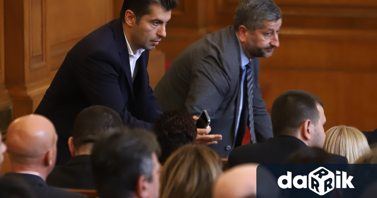 Второто четене на промените в Изборния кодекс продължава часове наред