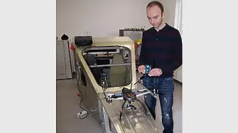 Докторантът в Технически университет в Пловдив Стефан Лишев разработва собственамикроконтролерна