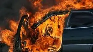 Служители на ВиК- Сливен гасиха пожар, възникнал в автомобил по време на движение
