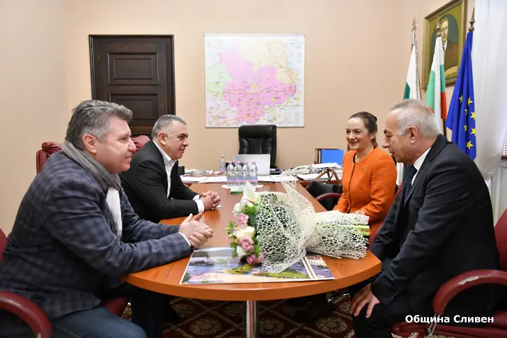 Възможности за сътрудничество обсъдиха кметът на Сливен и Генералният консул на Турция 