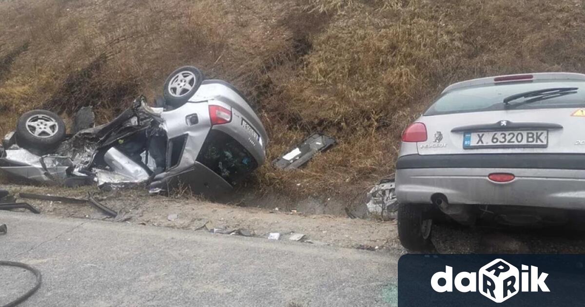 Заради тежка катастрофа временно е ограничено движението по път III-506