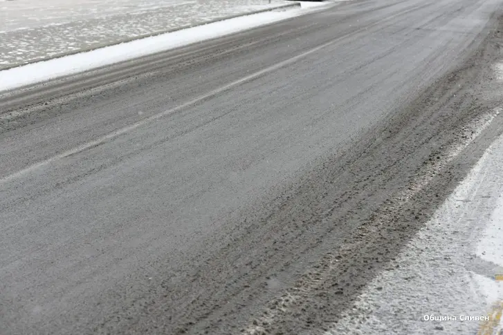 Община Сливен ще поддържа 259 км пътища през зимата