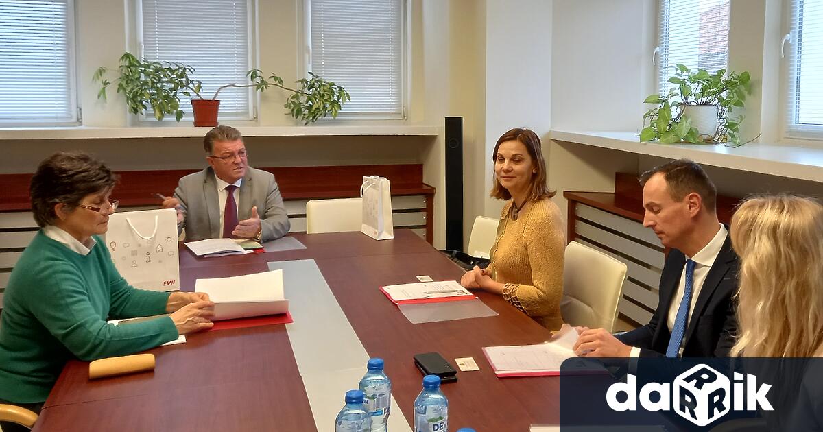 Среща с ръководството на EVN се състояв Областна администрация. В