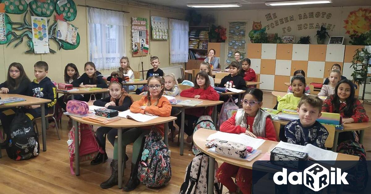 В последната седмица на месец ноември по инициатива на учителския