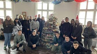 В Международния ден на доброволчеството доброволчески отряд от ПГТР Враца се