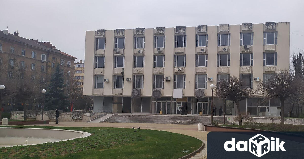 58-годишен остава в ареста за трафик на мигранти по решение