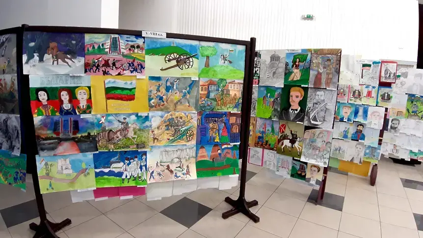 45 рисунки участват в конкурса за детска рисунка на Областна администрация „Освобождението на Плевен“