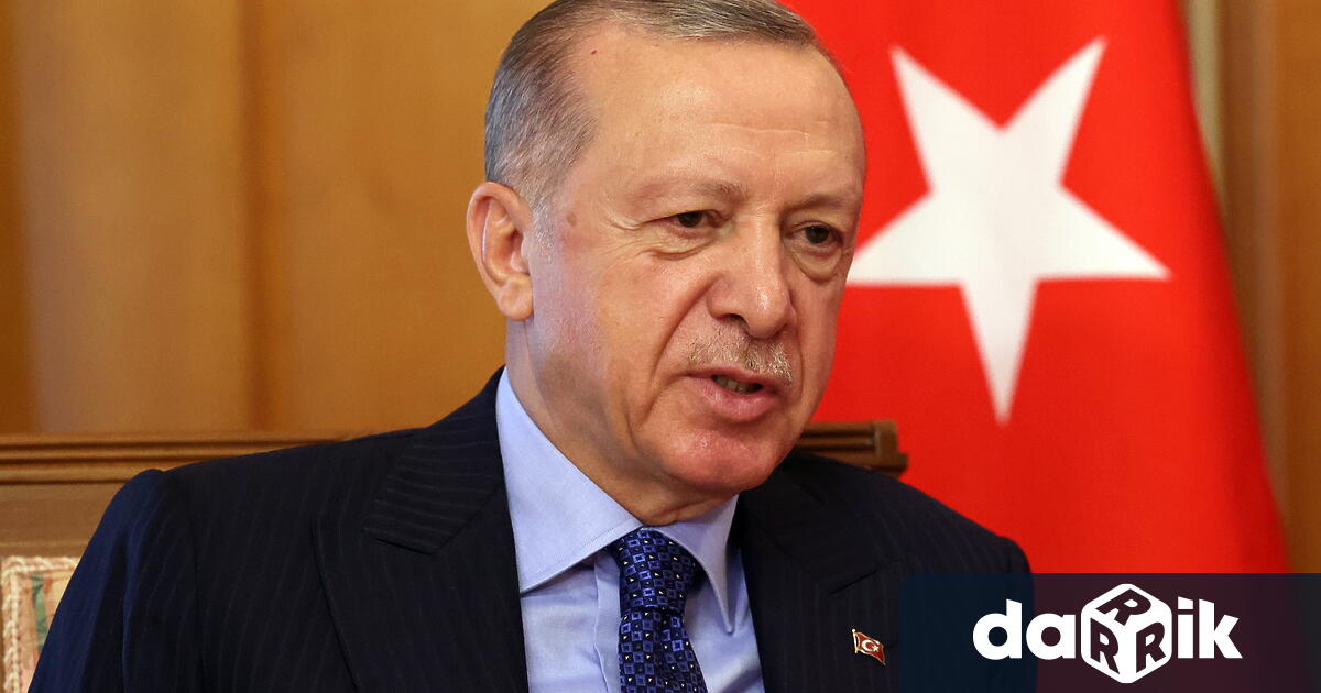 Турският президент Реджеп Тайип Ердоган съобщи, че днес ще разговаря