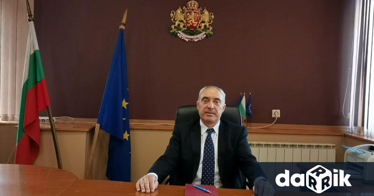 Областният управител на Пловдив Ангел Стоев няма да върне за