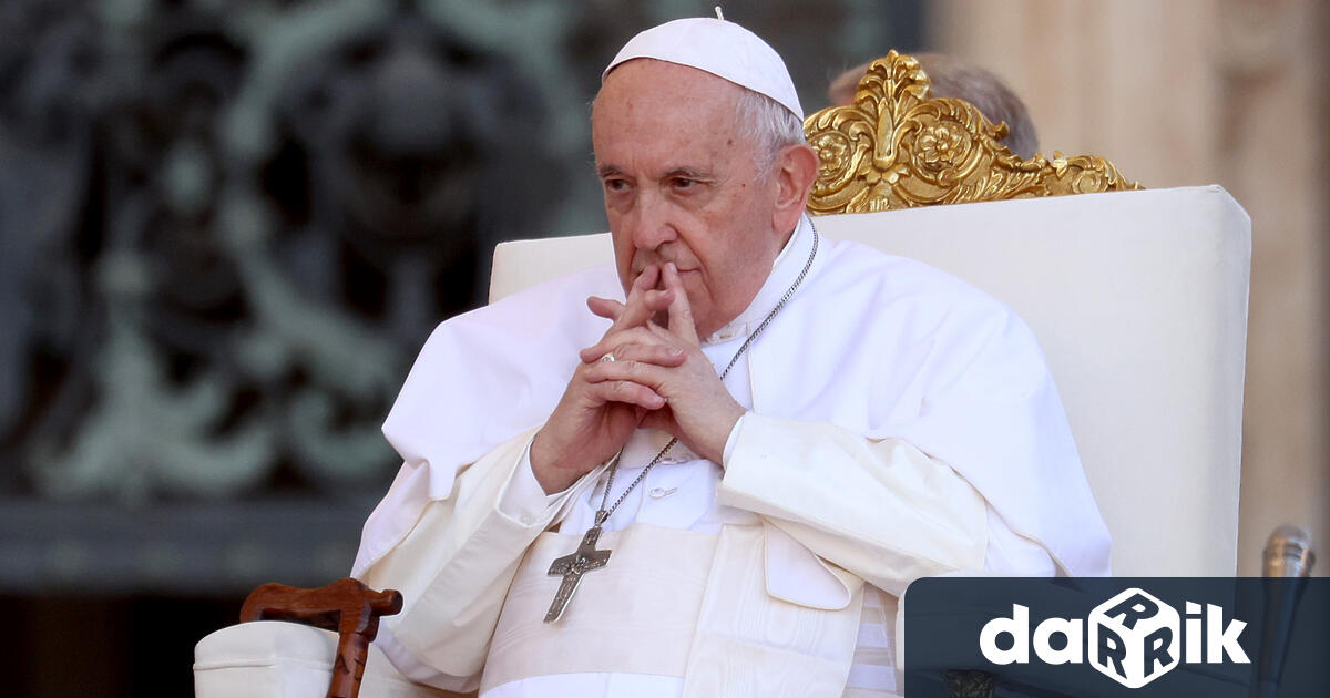 Папа Франциск не се въздържа и се разплака днес след