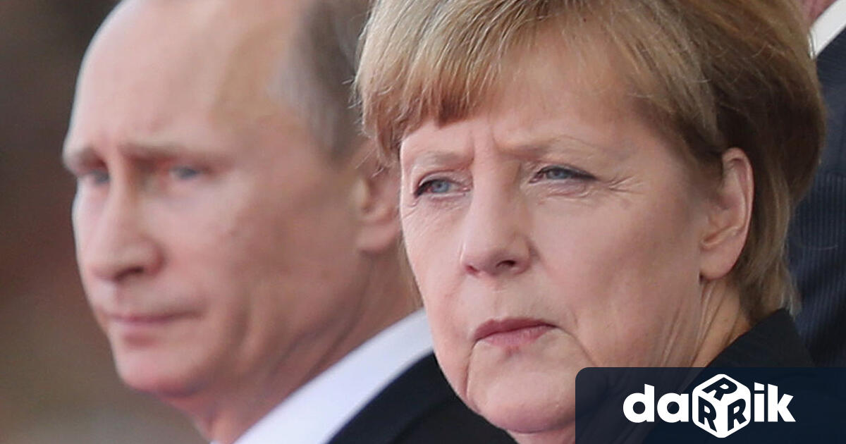 От месеци очите и ушите на целия свят са вперени