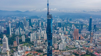 Небостъргачът Merdeka намиращ се в Малайзия зае второто място сред