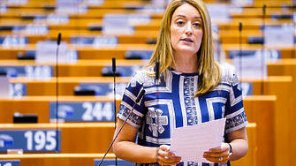 Председателката на Европарламента Роберта Мецола реши да лиши Ева Каили