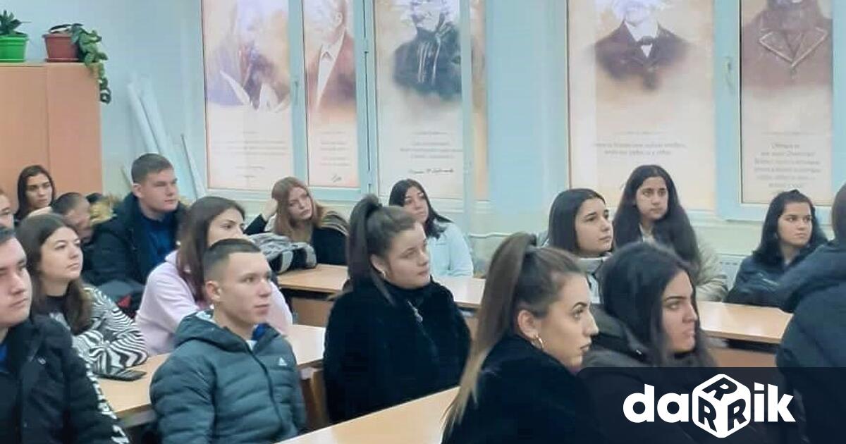 Интерес сред учениците предизвика инициативата на Районен съд-Тутракан за информиране